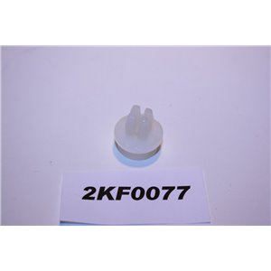 1567326 Ford clip nut plastic